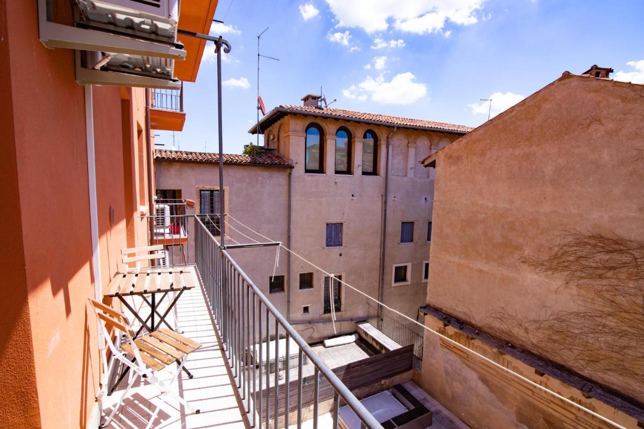Relais Emilei Daire Verona Dış mekan fotoğraf